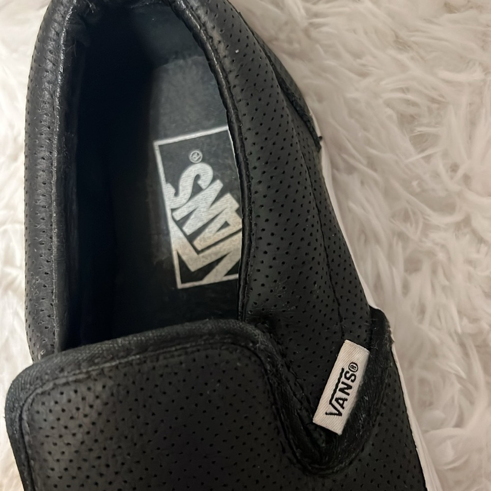 Vans - Picture 4 of 5